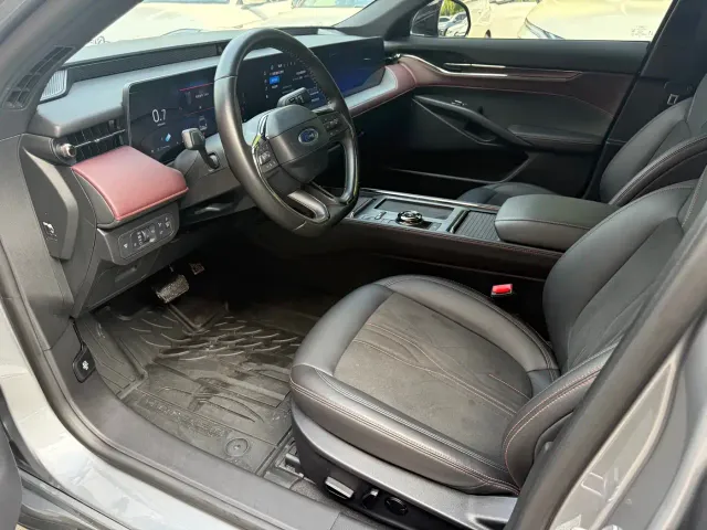 Ford Mondeo — Фото автомобиля 7