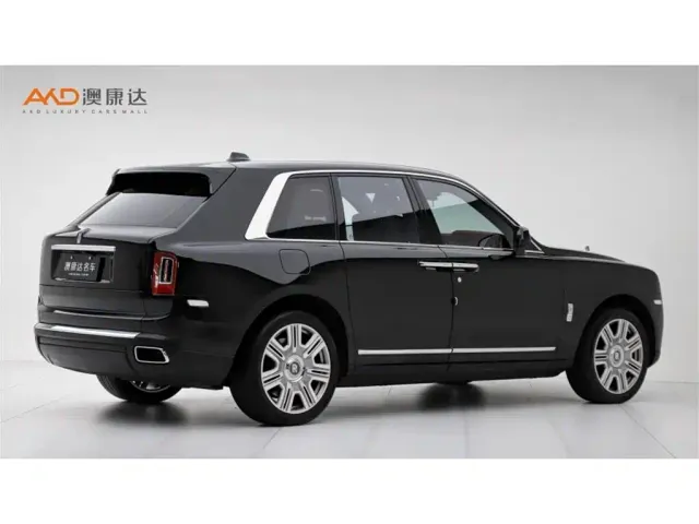 Rolls-Royce Cullinan — Фото автомобиля 3