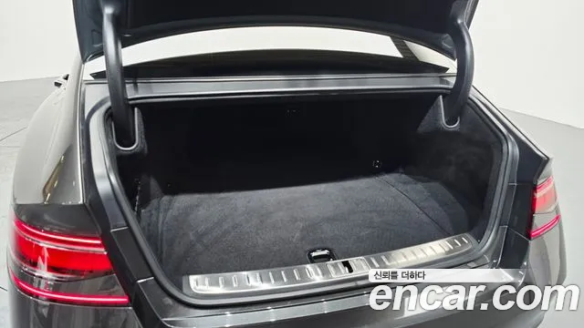 Genesis G90 — Фото автомобиля 19