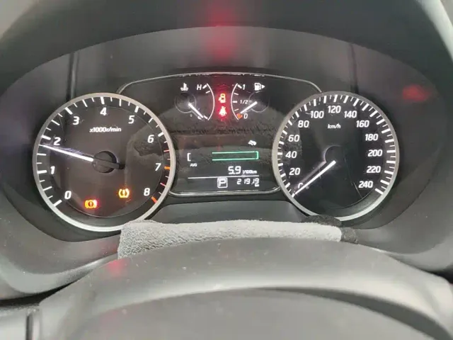 Nissan Sylphy — Фото автомобиля 11