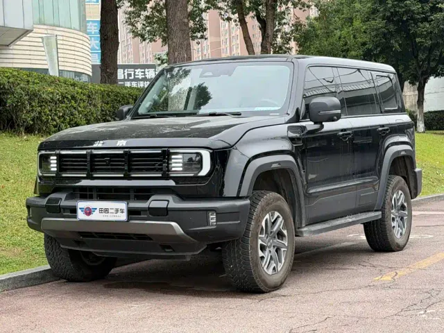 Фотография автомобиля — BAIC BJ40