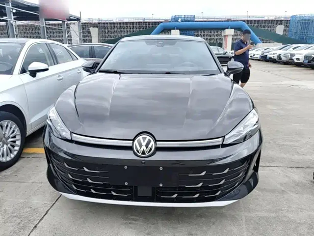 Volkswagen Lamando — Фото автомобиля 2