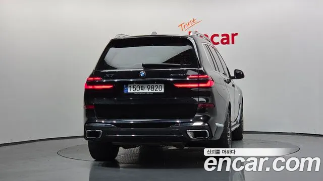 BMW X7 — Фото автомобиля 4