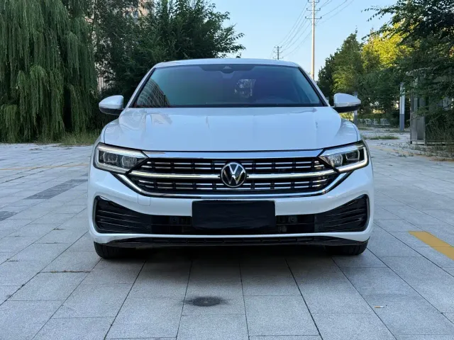 Volkswagen Sagitar — Фото автомобиля 2
