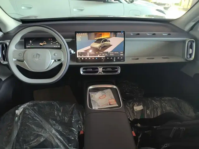 Leapmotor B10 — Фото автомобиля 9