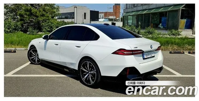 BMW 5 Series G60 — Фото автомобиля 2