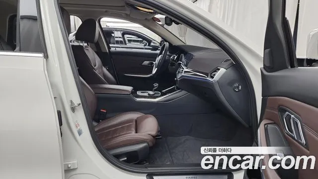 BMW 3-Series 3 серия (G20) 320d Touring Luxury — Фото автомобиля 10