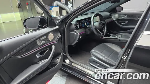 Mercedes-Benz E-Class E-класс W213 E350 4MATIC Exclusive — Фото автомобиля 10