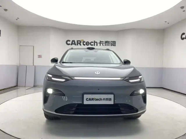 Leapmotor C11 — Фото автомобиля 3