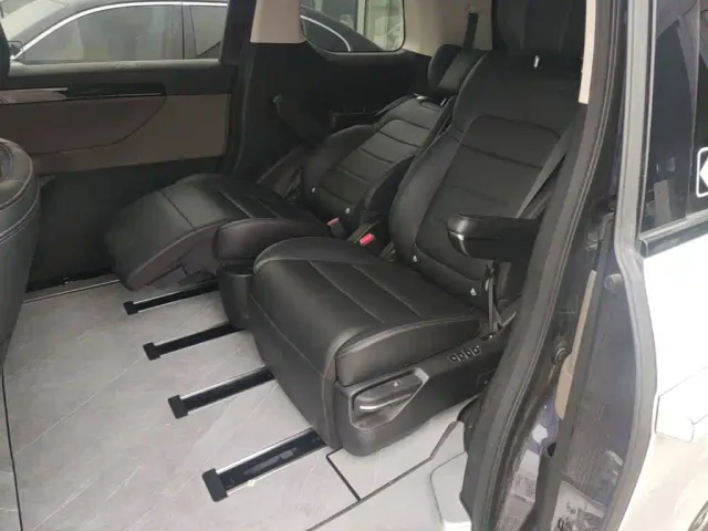GAC Trumpchi E8 — Фото автомобиля 16