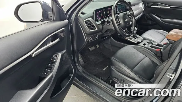 Kia Seltos New — Фото автомобиля 15