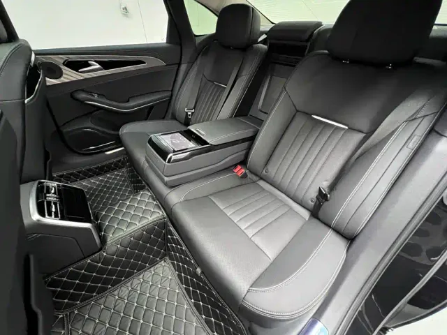 Hongqi H9 — Фото автомобиля 14