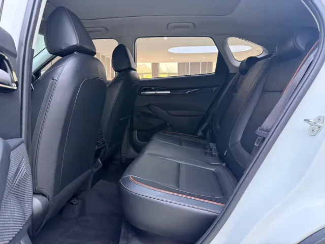 Kia Seltos — Фото автомобиля 6