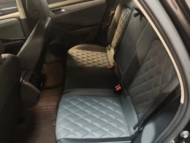 Volkswagen Sagitar — Фото автомобиля 16