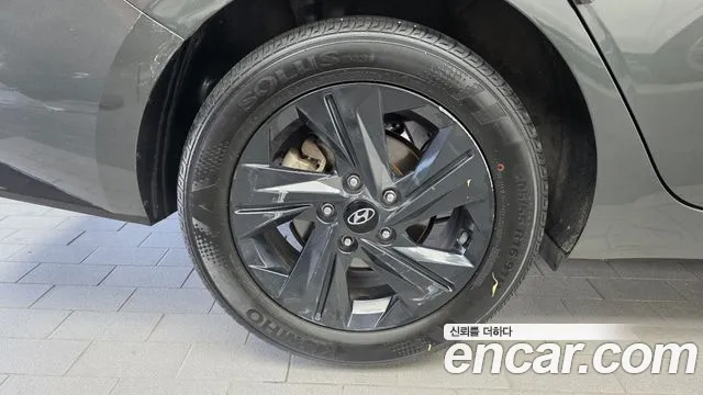 Hyundai Avante — Фото автомобиля 5