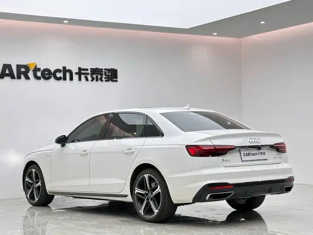 Audi A4L — Фото автомобиля 3
