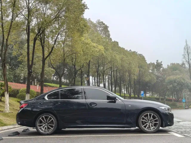 BMW 3 Series — Фото автомобиля 5