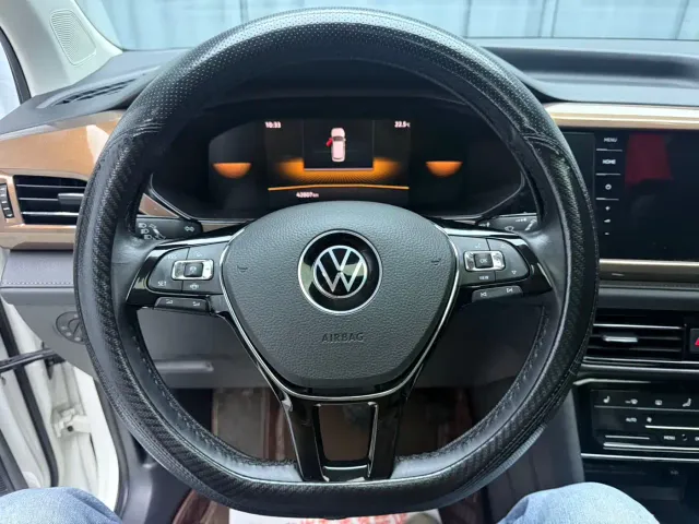 Volkswagen Tharu — Фото автомобиля 12