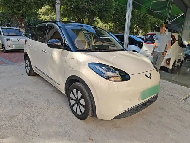 Wuling Bingo — Фото автомобиля 3