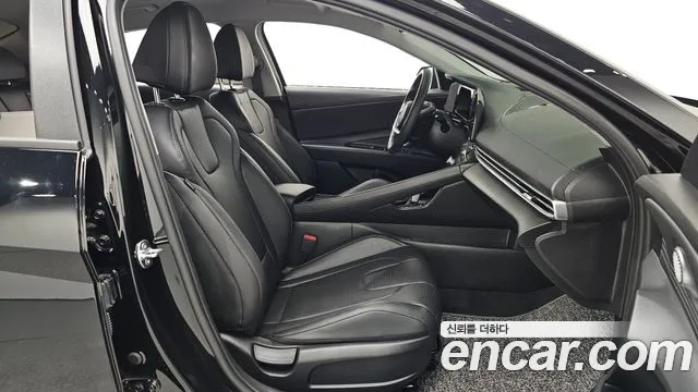 Hyundai Avante CN7 — Фото автомобиля 17