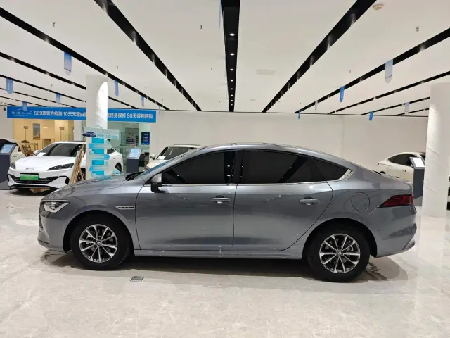 BYD Qin PLUS — Фото автомобиля 3