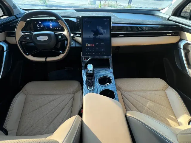 Geely Boyue L — Фото автомобиля 12