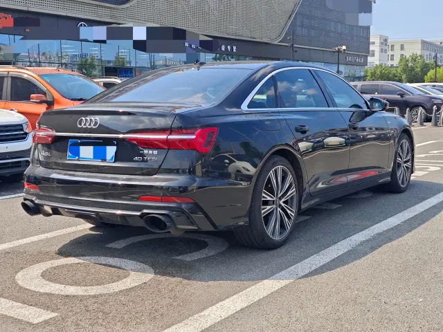 Audi A6L — Фото автомобиля 9