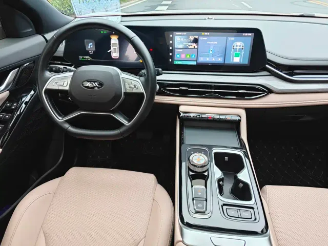 JAC Motors JAC QX PHEV — Фото автомобиля 15