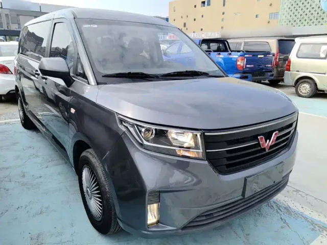 Wuling Zhengcheng — Фото автомобиля 3