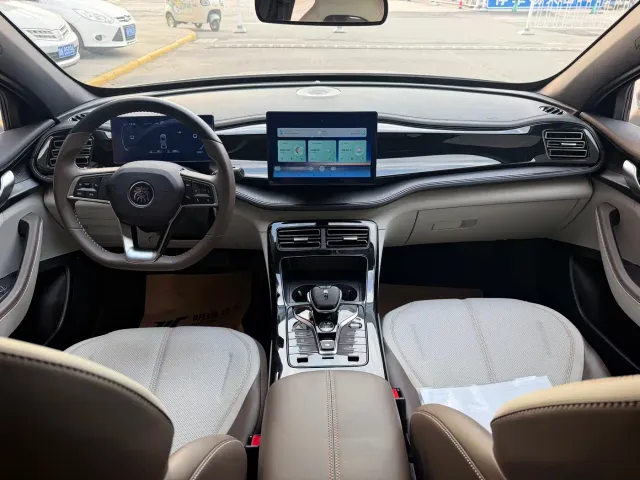 BYD Qin PLUS — Фото автомобиля 8