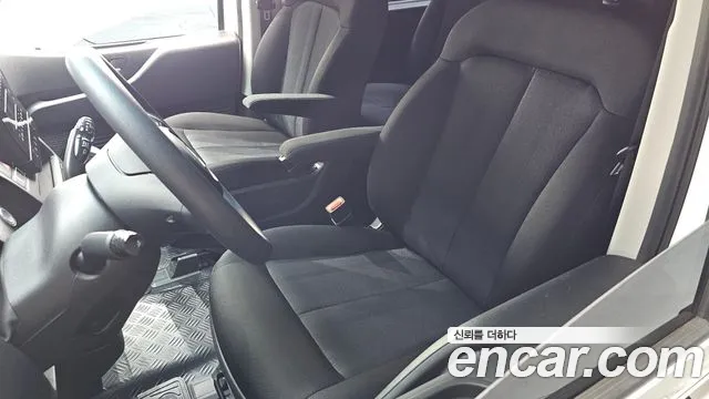 Hyundai Staria Staria Карго 5 мест — Фото автомобиля 27