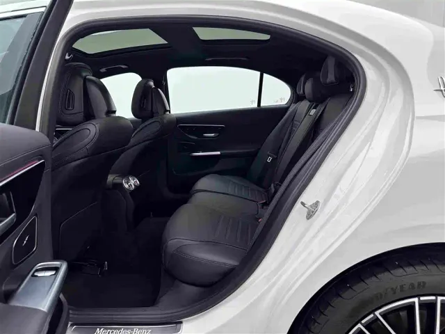 Mercedes-Benz C-Class — Фото автомобиля 19