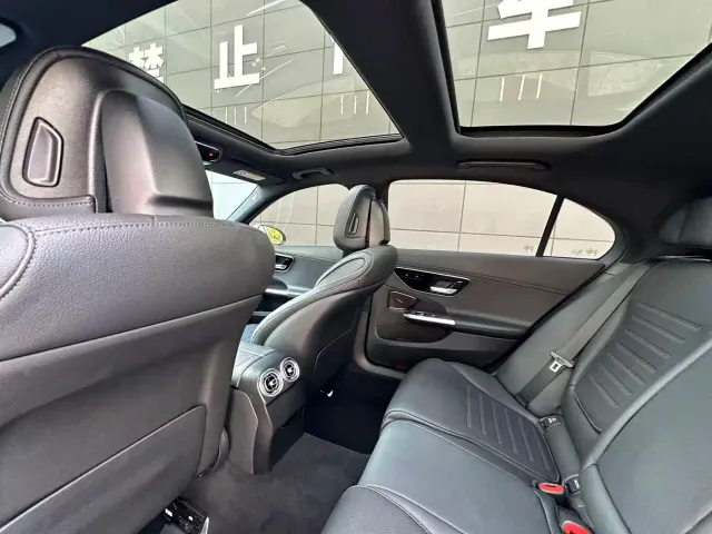 Mercedes-Benz C-Class — Фото автомобиля 18