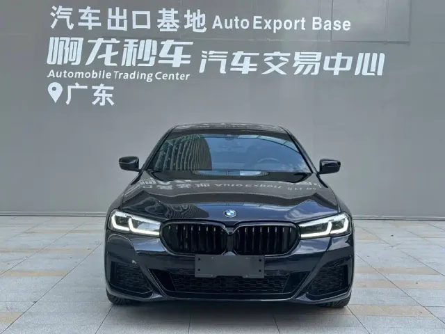 BMW 5 Series — Фото автомобиля 2