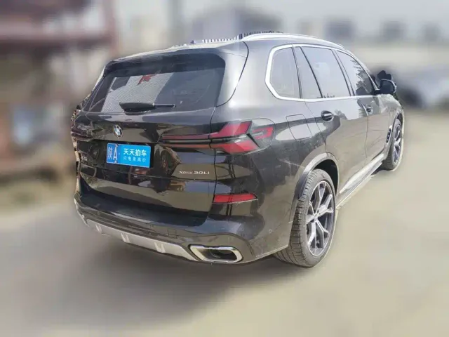 BMW X5 — Фото автомобиля 2