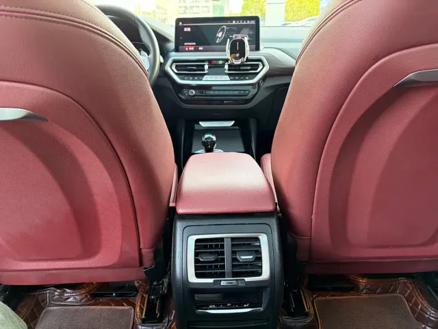 BMW X3 — Фото автомобиля 10