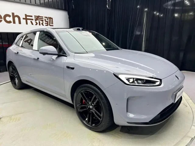 Aito M5 — Фото автомобиля 6
