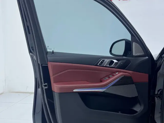 BMW X5 — Фото автомобиля 9