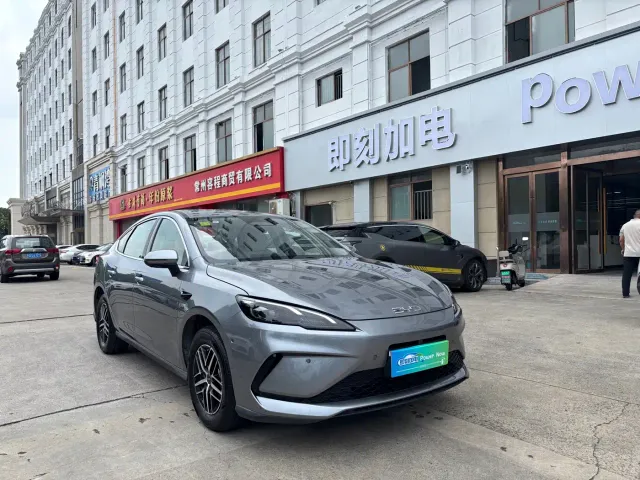 BYD Seal 05 DM-i — Фото автомобиля 3
