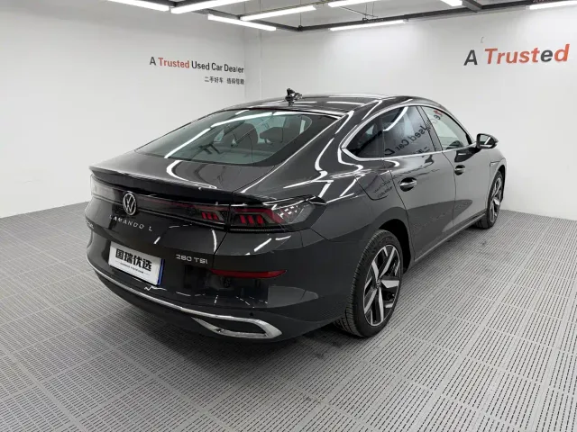 Volkswagen Lamando — Фото автомобиля 4