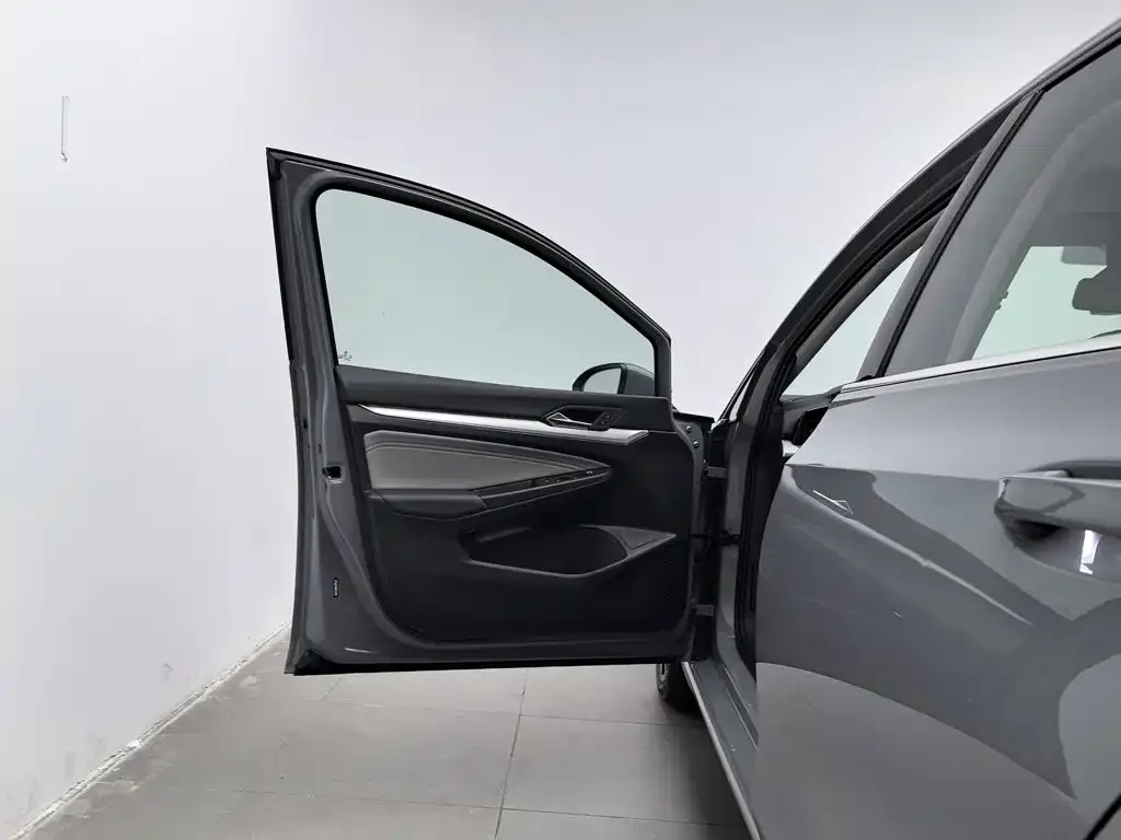 Volkswagen Golf 2021 280TSI DSG 30th Anniversary Edition — Фото автомобиля 8
