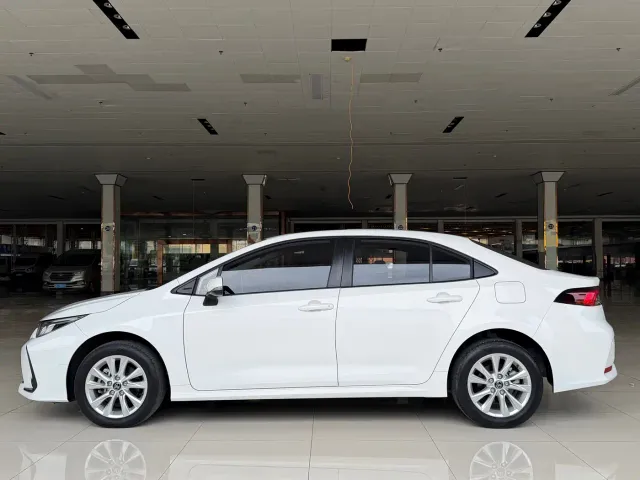 Toyota Corolla — Фото автомобиля 11