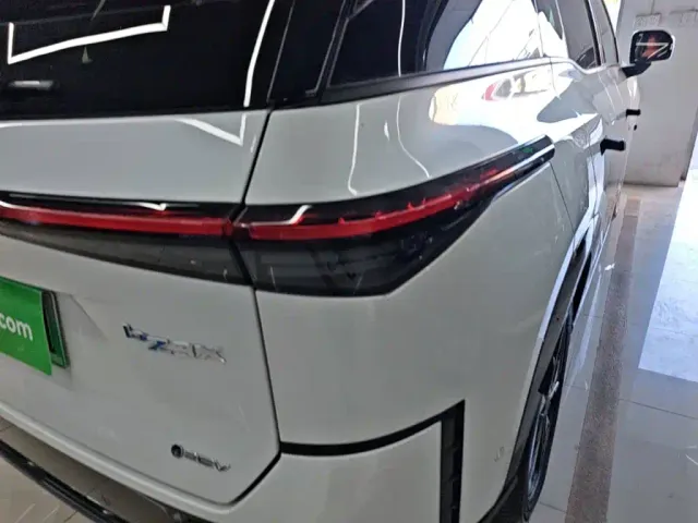 Toyota BoZhi 3X — Фото автомобиля 7
