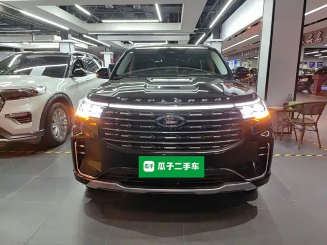 Ford Explorer 2024 2.3T EcoBoost AWD Titanium Edition 6-Seater — Фото автомобиля 2