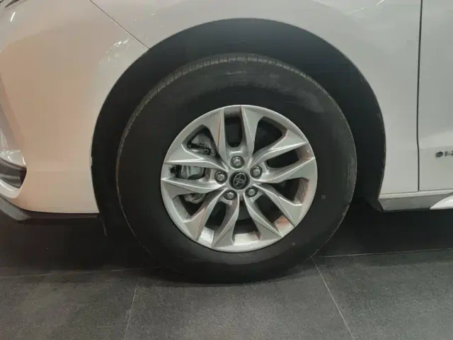 Toyota Granvia — Фото автомобиля 6