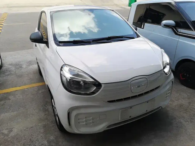 Roewe Clever — Фото автомобиля 3