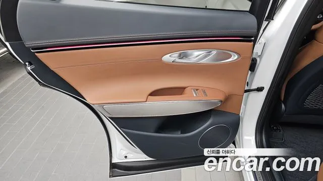 Genesis GV70 2.5T Бензин 2WD — Фото автомобиля 22