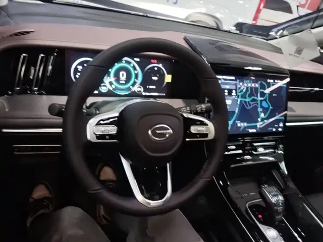 GAC Trumpchi M8 — Фото автомобиля 9