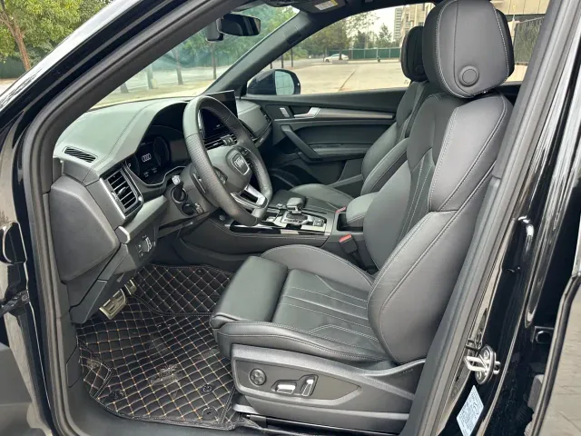 Audi Q5L — Фото автомобиля 7