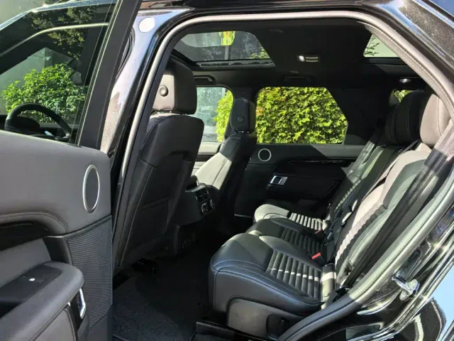 Land Rover Discovery — Фото автомобиля 10